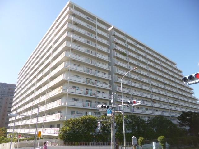 Local appearance photo. Large-scale apartment of the total number of units 454 units