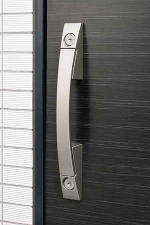 Security.  [Double Rock] Order to enhance crime prevention, Entrance door has a double lock specification that can be locked in the up and down two places. Because it takes also time trying to unlock illegally, Suppress the crime.  ※ Equipment image is all the same specification.