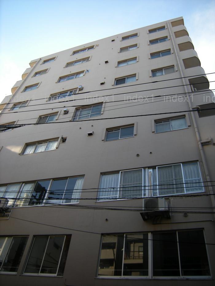 Local appearance photo. "Monzennakacho" is the station a 1-minute walk.