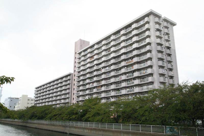 Local appearance photo