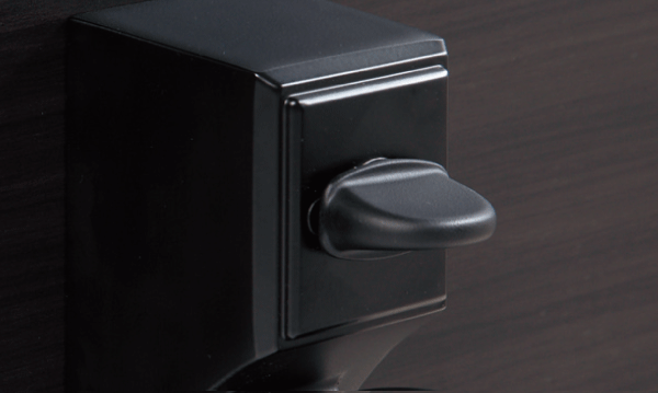 Security.  [Crime prevention thumb turn] It has adopted a crime prevention thumb that makes it difficult to incorrect tablets, such as thumb turning. (Same specifications)