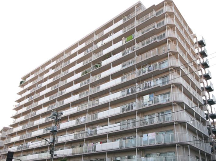 Local appearance photo. tube Management Fee: 5,900 yen / Month repair reserve: 10,300 yen / Moon set If Fee: 500 yen / Month stationed car Places: 23,000 yen / Month