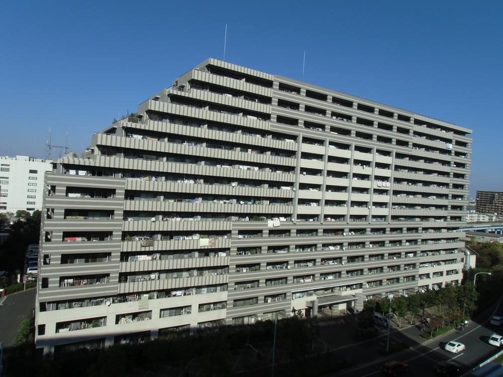 Local appearance photo. Local (11 May 2013) Shooting