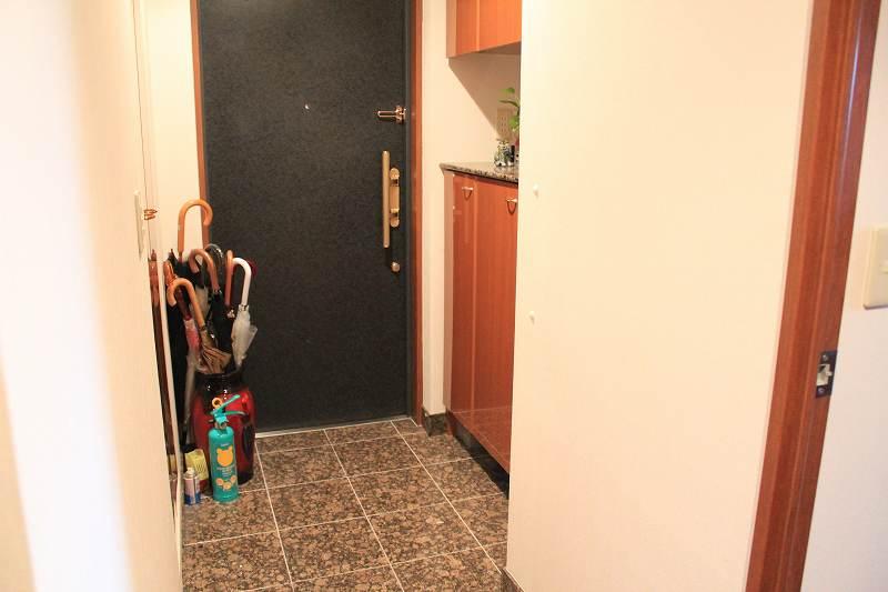 Entrance. Local (11 May 2013) Shooting