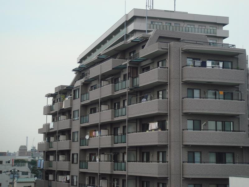 Local appearance photo. Local (11 May 2013) Shooting