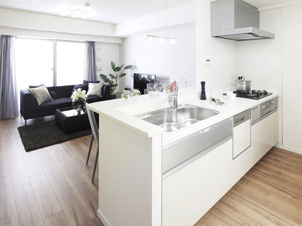 Kitchen.  [kitchen] It has easy-to-use shapes and useful features to adopt the rich kitchen.