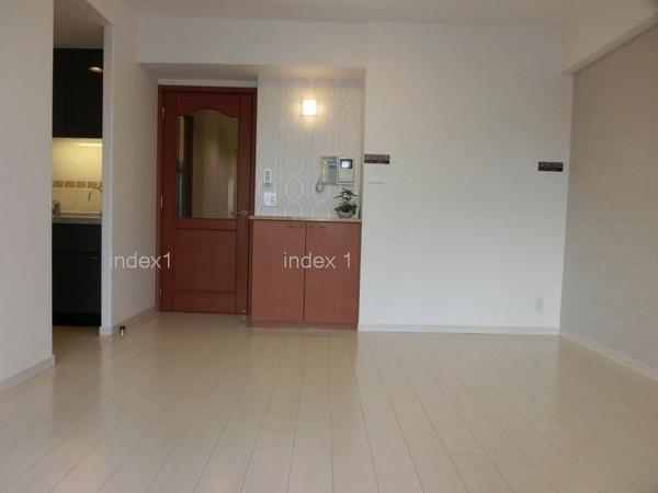 Living. Cold winter with floor heating is also warm