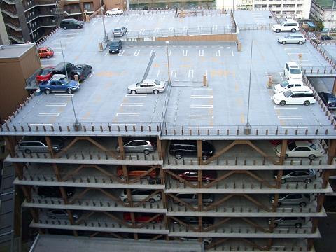 Parking lot. On-site self-propelled car park Yes