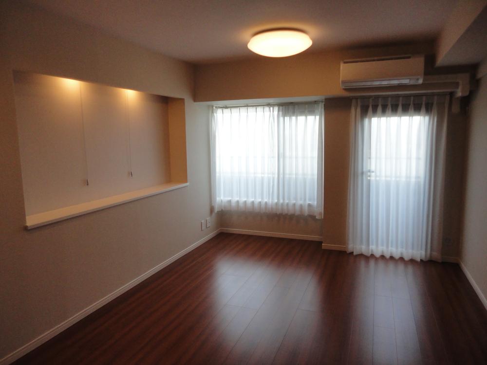 Living. Indoor (July 2013) Shooting