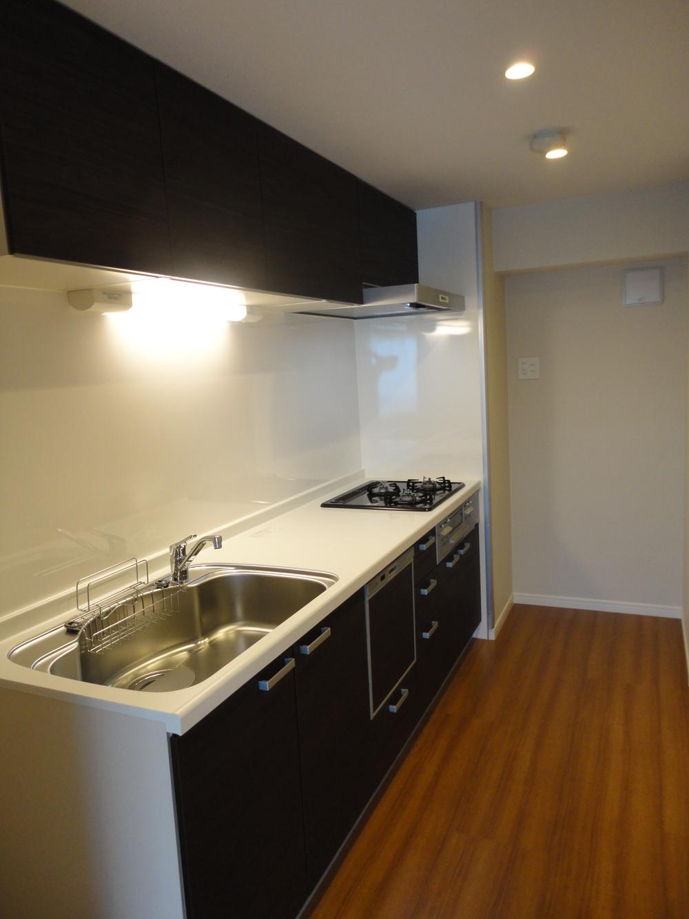 Kitchen. Indoor (July 2013) Shooting