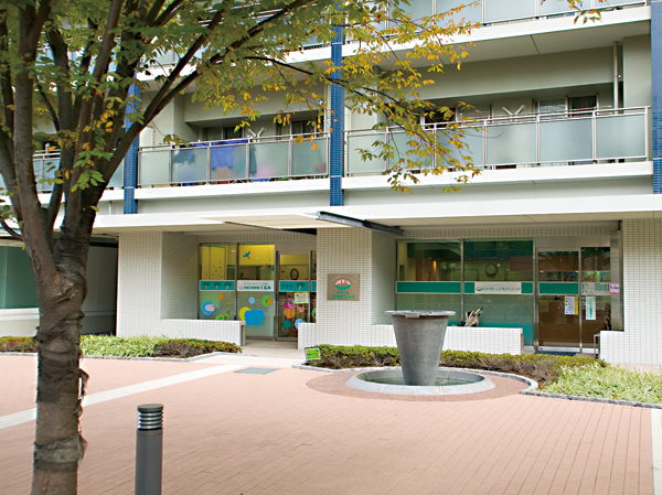 Surrounding environment. Takeuchi children clinic (about 320m ・ 4-minute walk)