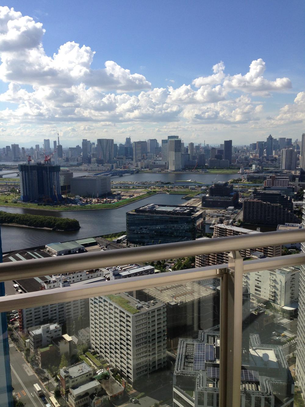 View photos from the dwelling unit. Local (11 May 2013) Shooting