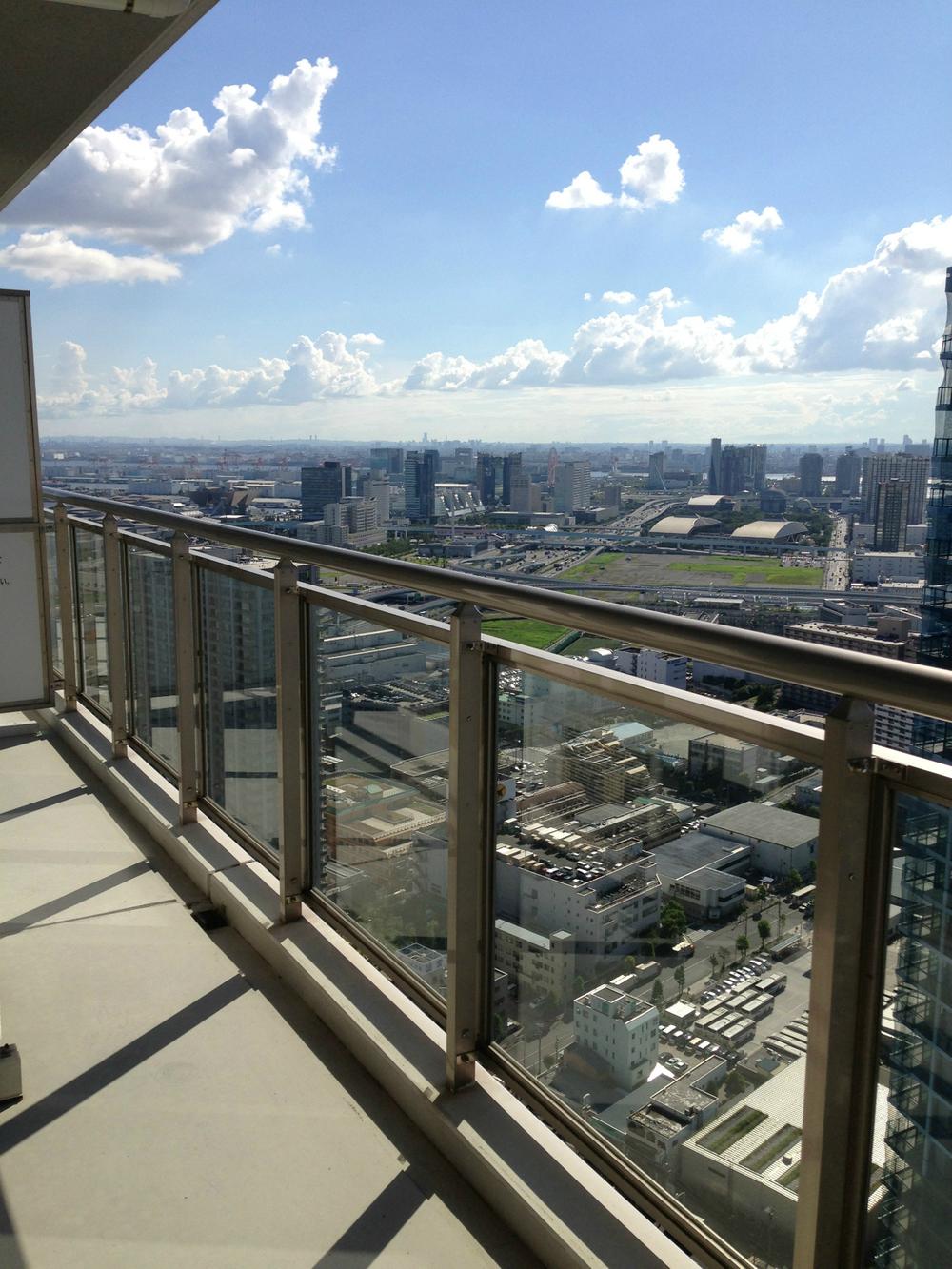 View photos from the dwelling unit. Local (11 May 2013) Shooting