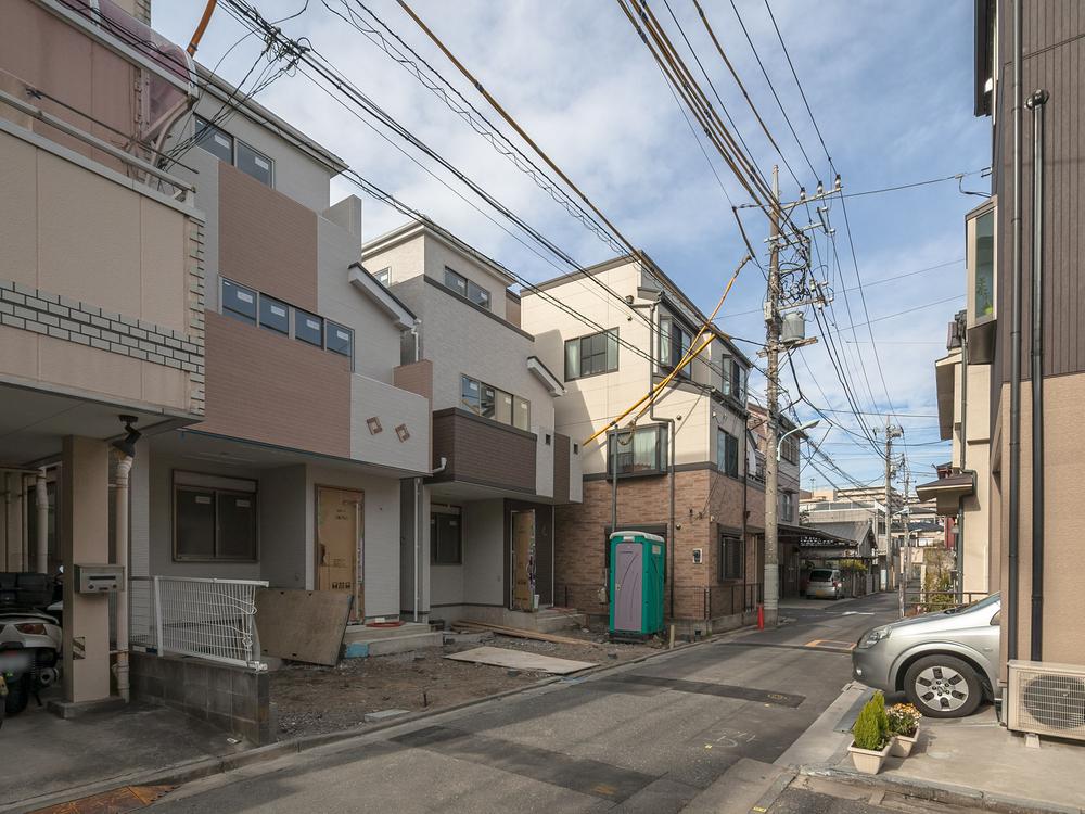 Local photos, including front road. Living that combines a sense of liberty and privacy, It should be the family of the recreation office. Health residential local conversation of family bouncy (December 2013) Shooting