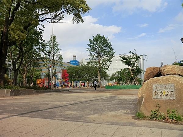 park. 1373m to tinsel park