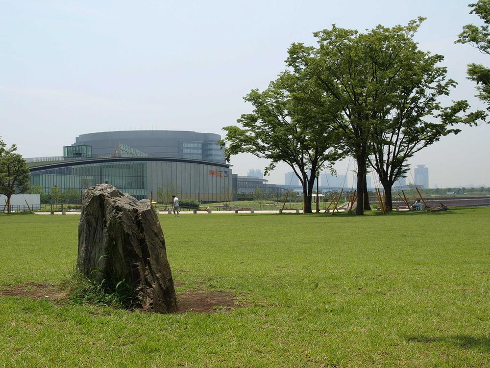 Balcony. Municipal Toyosu Park