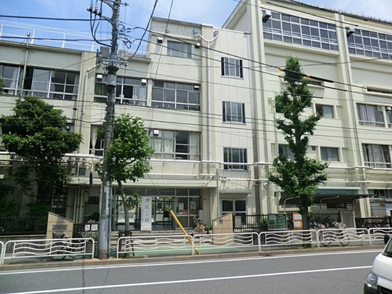 Primary school. 258m to Nippon Housing