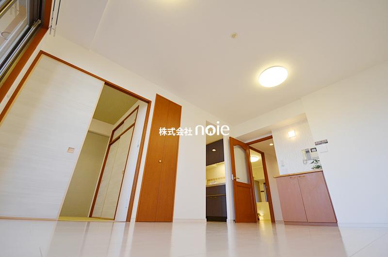 Living. ~ In fact, please check ~