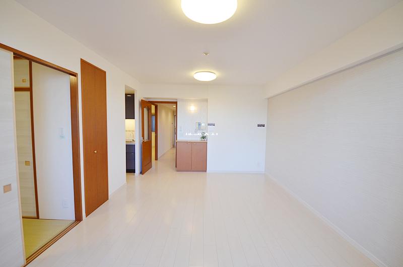 Living. ~ In fact, please check ~