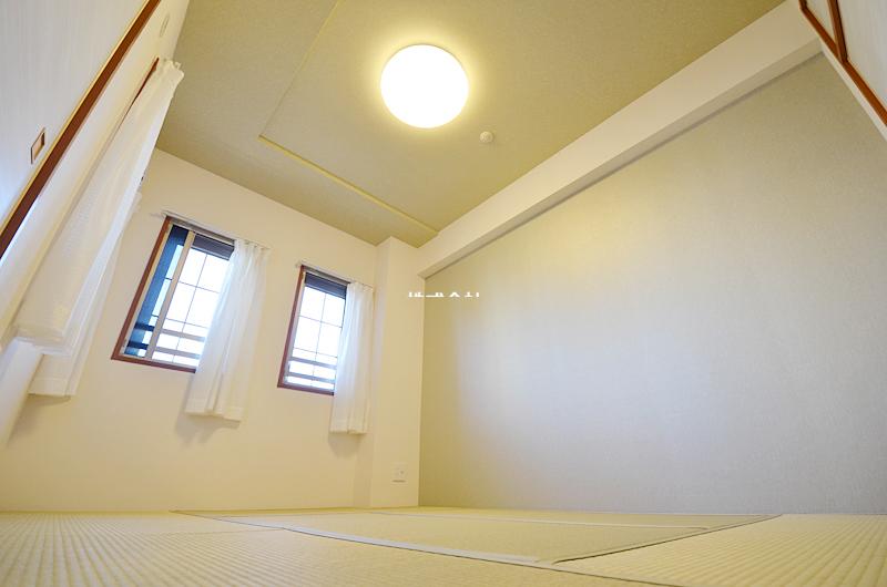 Non-living room. ~ In fact, please check ~