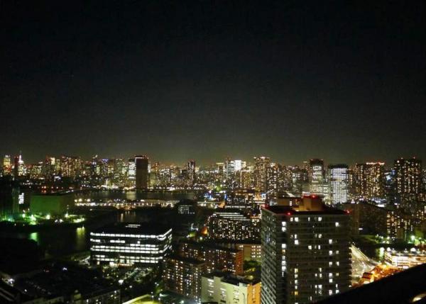 View photos from the dwelling unit