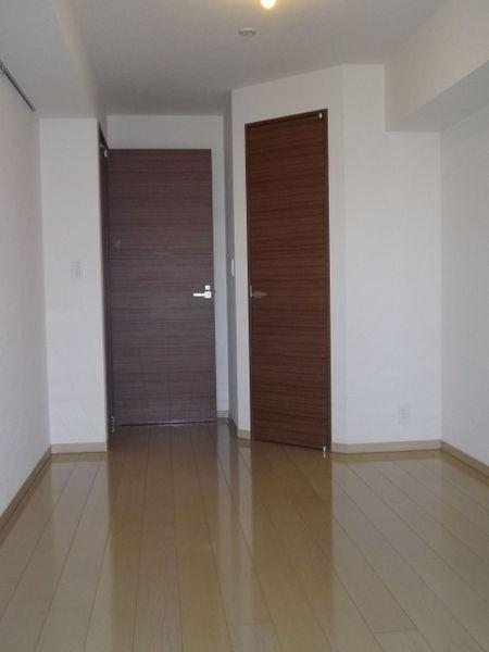 Non-living room. About 7.5 Pledge of Western-style and walk ・ In ・ closet