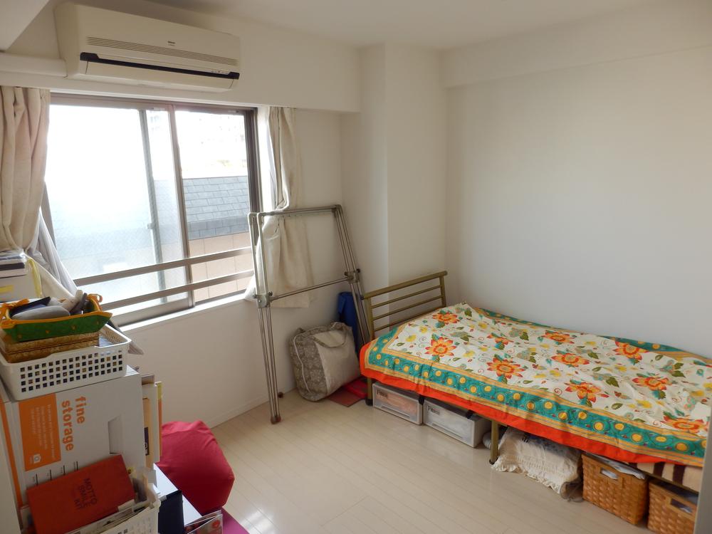 Non-living room. Indoor (September 2013) Shooting