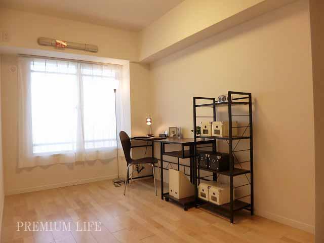 Non-living room.  [Western style room] About 5.3 Pledge