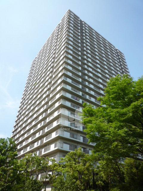 Local appearance photo. 1988 bubble heyday completion, Total units 262 units, It is a mansion that became a super-high-rise run. 24 hours resident management.