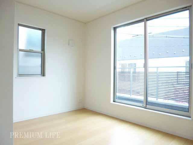 Non-living room.  [Western style room] Good Western-style per yang. 