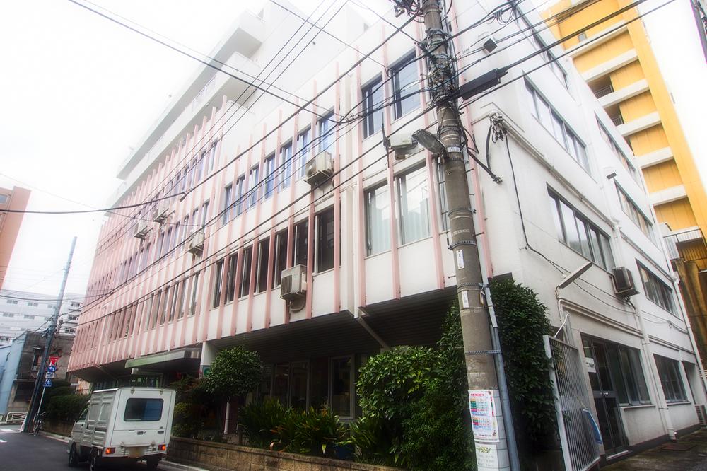 Other local. Local (12 May 2013) Shooting