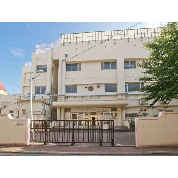 Junior high school. 605m up to junior high school in Koto Ward first osprey-cho