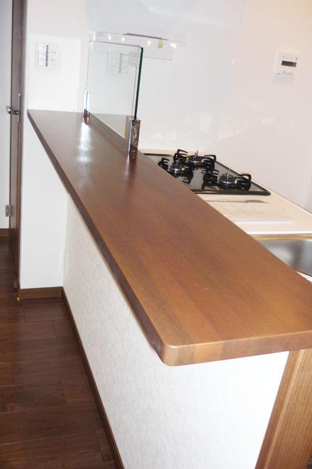 Kitchen. Counter at the coffee anyone?