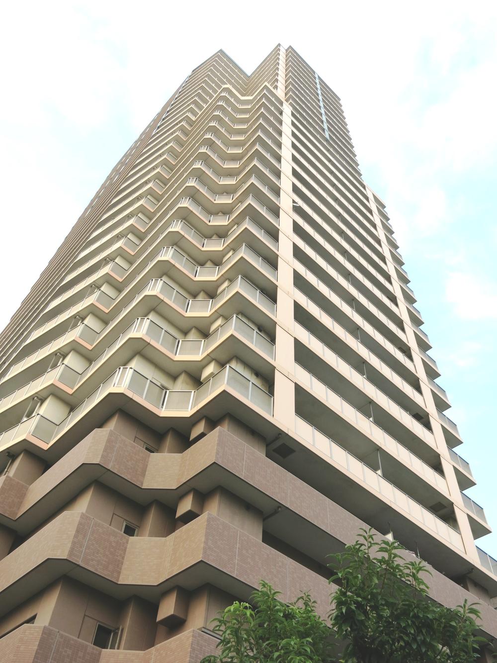 Local appearance photo. Local (10 May 2013) Shooting