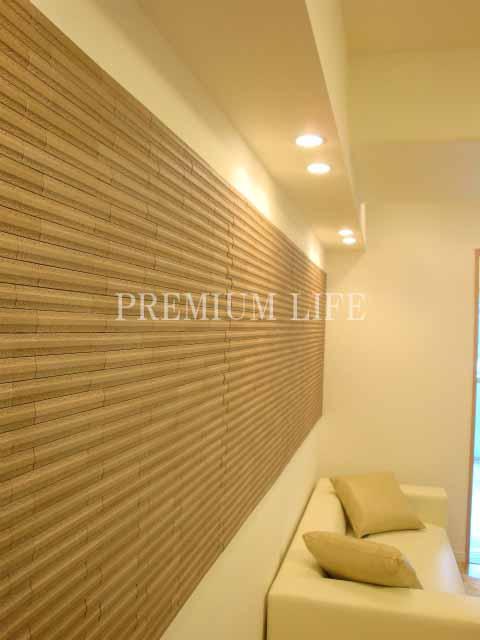 Living. Eco-carat adoption.