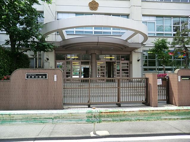 Primary school. 595m to Koto Ward god of water elementary school