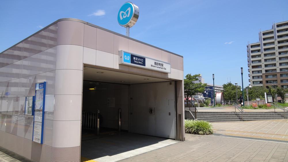 station. 1440m to Minamisunamachi Station