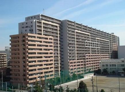 Local appearance photo. Local (12 May 2013) Shooting