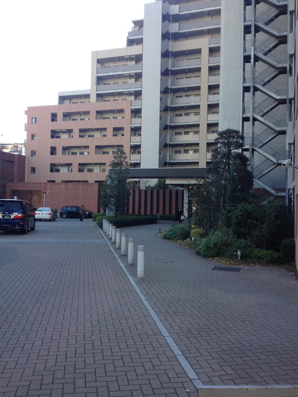 Local appearance photo. Local (12 May 2013) Shooting