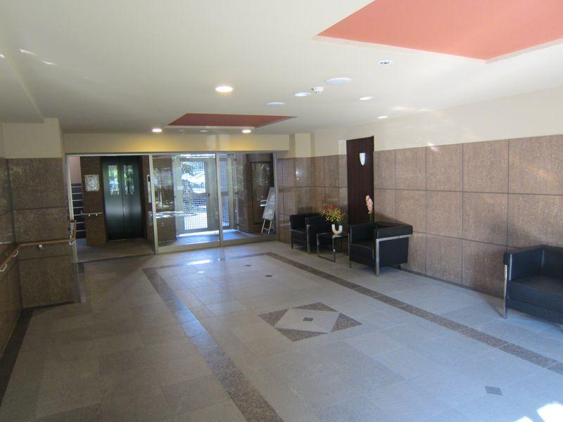 lobby. The spacious lobby is open.