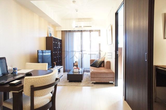 Living. Local (December 14, 2013) Shooting