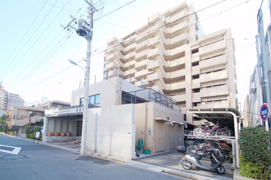 Local appearance photo