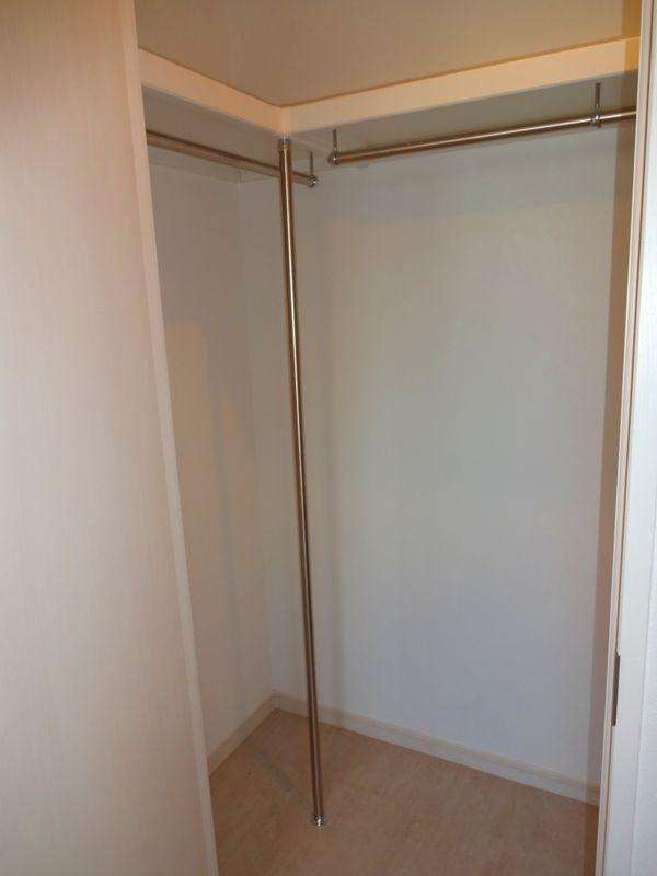 Receipt. Walk-in storage