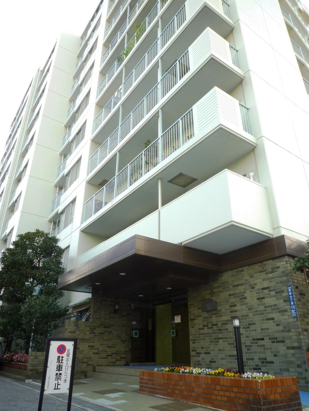 Local appearance photo. Local (11 May 2013) Shooting