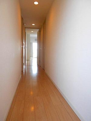 Entrance. Local (July 2013) Shooting