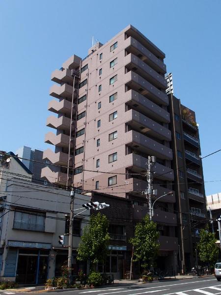 Local appearance photo. Local (11 May 2013) Shooting