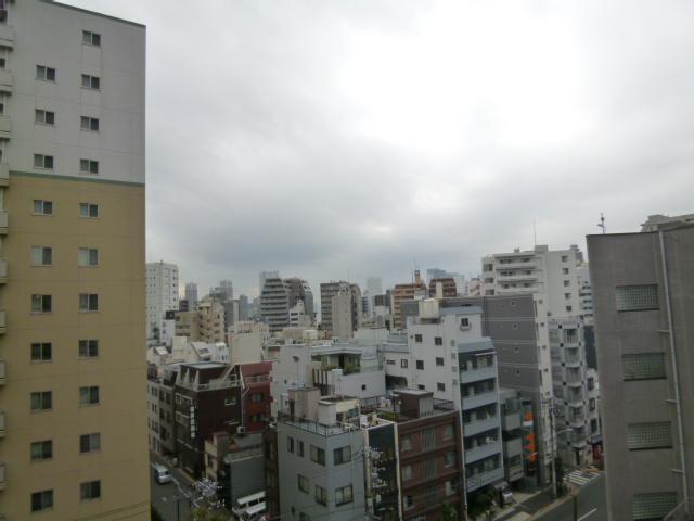 View photos from the dwelling unit. View from the site (November 2013) Shooting