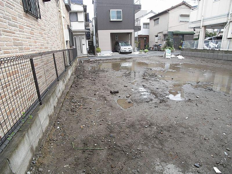 Local appearance photo. Located on the site a quiet residential area of ​​the building plan