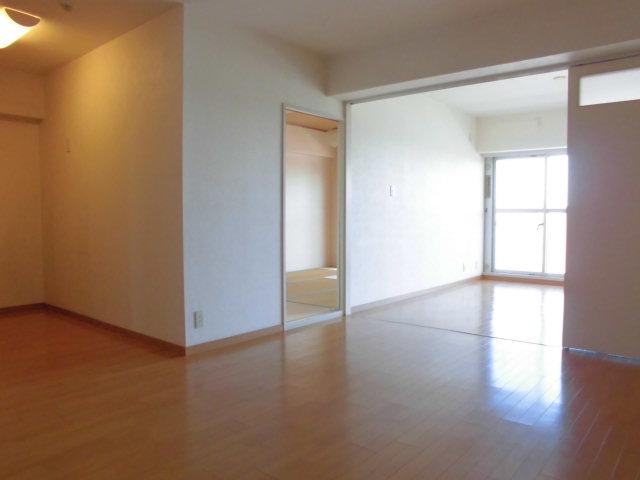 Living. Indoor (September 2013) Shooting