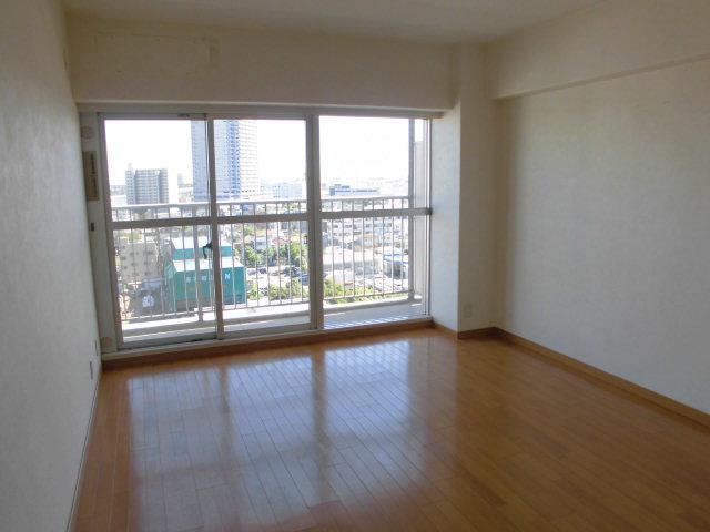 Other introspection. Indoor (September 2013) Shooting